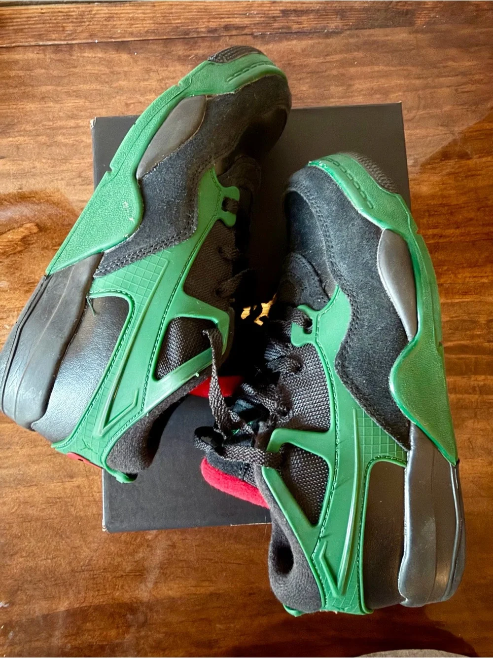 Jordan 4 RM Boys' Black & Green Jumpman Sneakers